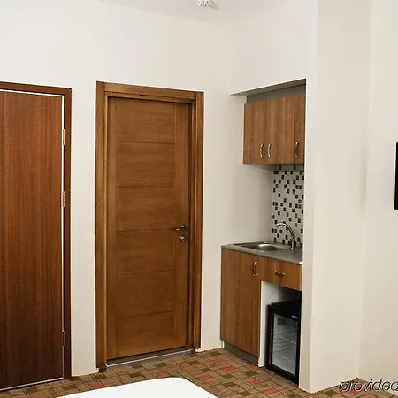 Hotell Serene 2*