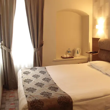Hotell Serene 2*