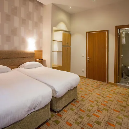 Hotell Serene 2*