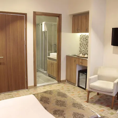 Serene Hotell 2*